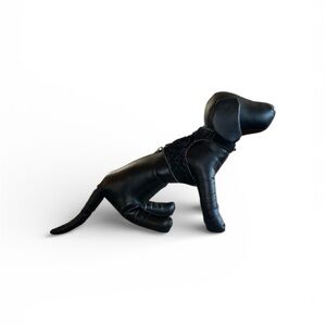 Dog or cat harness vest made by me not manufacture .
Made of 100% velvet silk